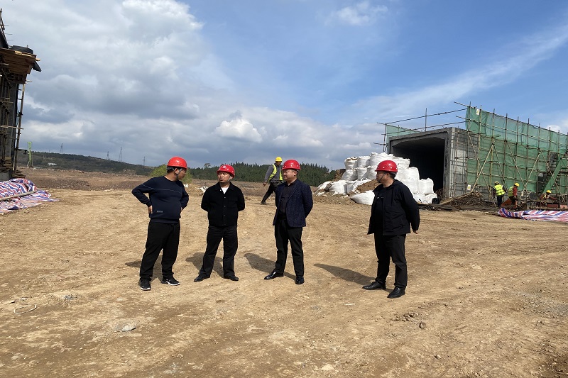 拼經(jīng)濟(jì)，比發(fā)展②┃范文偉督戰(zhàn)在建項(xiàng)目